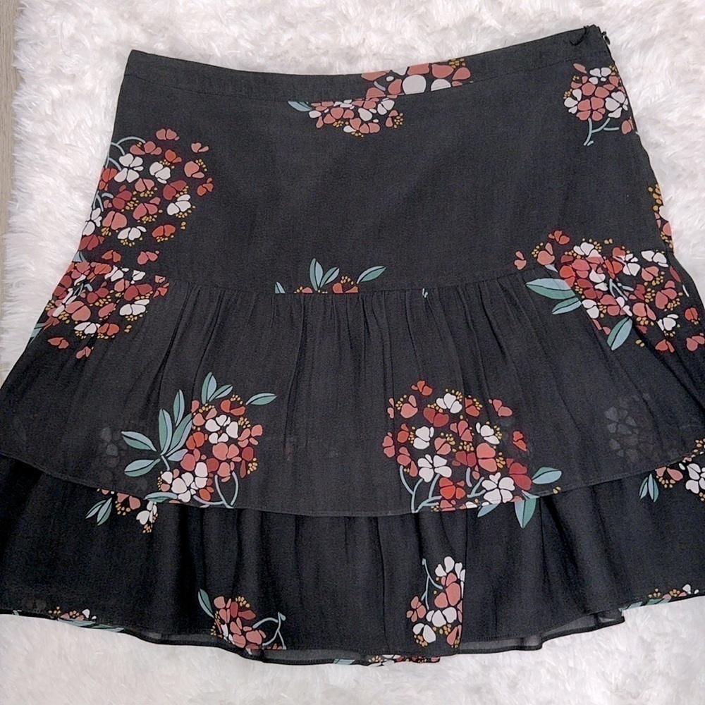 LOFT ruffled skirt - size 8 - Picture 2 of 10